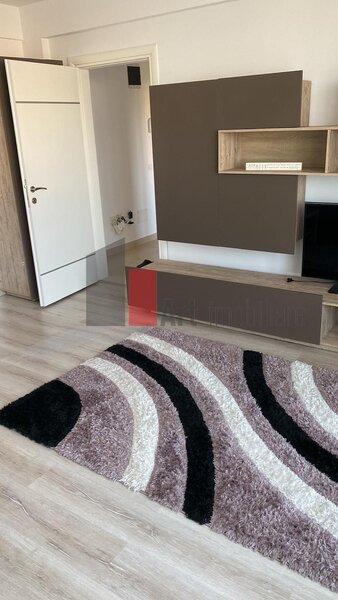 Piata Sudului- Berceni- Apartament cu 2 camere- cu centrala+loc de parcare